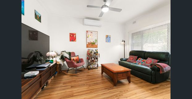 Modern Comfort Meets Effortless Living – 1/8 Lake Avenue, Pascoe Vale - Photo 1
