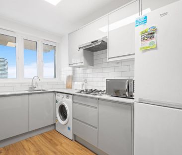 2 bedroom flat to rent - Photo 2