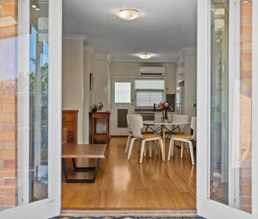 Fully Renovated, Private Unit For Garden Enthusiasts! - Photo 2