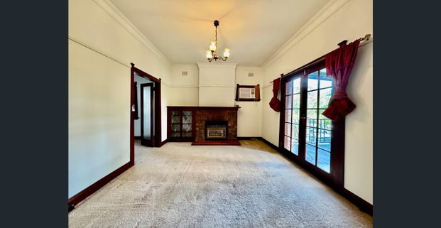 Freshly Updated Family Home in Prestigious School Catchments - Photo 1