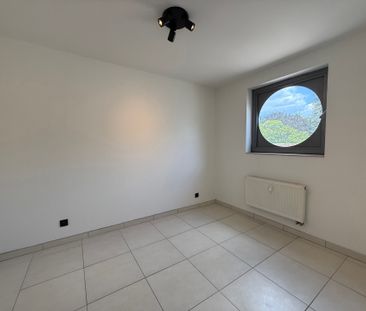 WETTEREN - Hernieuwd appartement in het centrum. - Photo 1