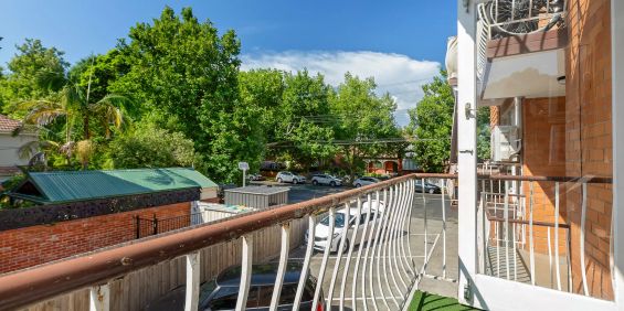 Spacious, Warm and Inviting – FURNISHED! - Photo 3