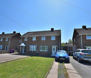 2 bedroom semi-detached house to rent - Photo 5