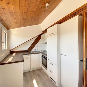 Spacieux studio au 2ème étage - Photo 2