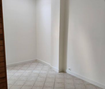 A LOUER STUDIO 23.26 PARIS IX REFAIT NEUF - Photo 5