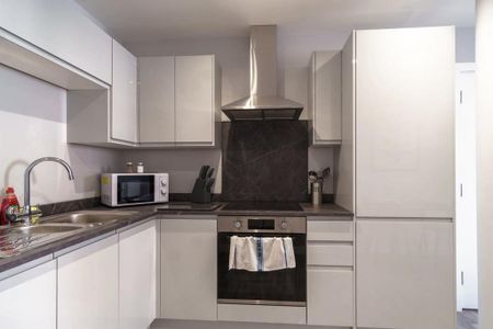 1 bedroom serviced apartment to rent - Photo 5