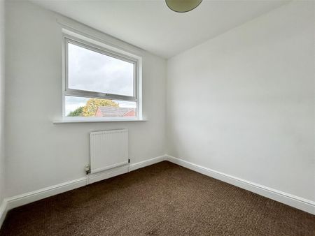 Copperbeech Road, Ketley, Telford - Photo 2