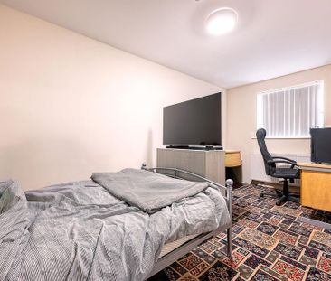 7 bedroom terraced house to rent - Photo 3