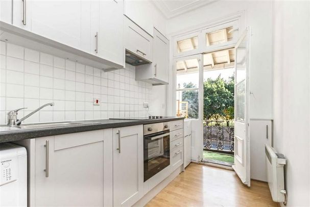 Studio to rent - Photo 1