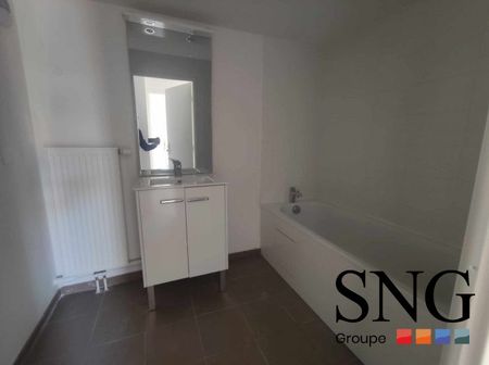 T3 AVEC BALCON ET PARKING - Photo 4