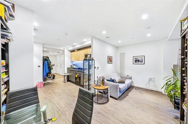 1 bedroom flat to rent - Photo 1