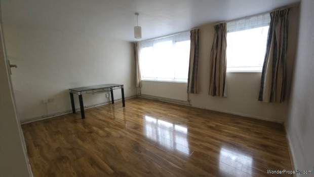 3 bedroom property to rent in Ilford - Photo 1