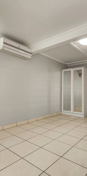 Newly Renovated Bedsitter – Perfect for Simple Living! - Photo 1