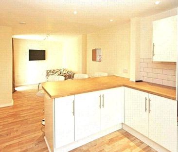 1 bedroom in a house share to rent - Photo 5