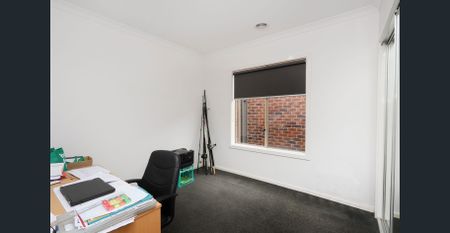 Modern 3-Bedroom Home - Photo 5