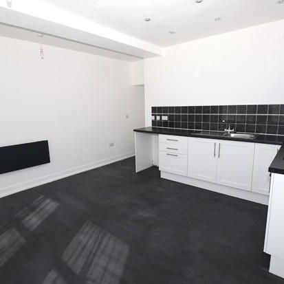 1 bedroom ground floor flat to rent - Photo 3