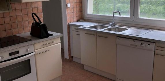 Location Appartement 4 pièces 82m² DOUAI 59500 - Photo 2