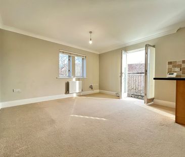 3 bedroom apartment to rent - Photo 2