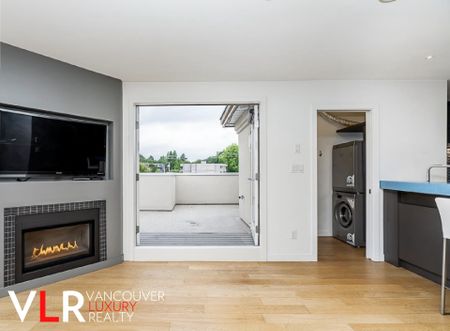 Condo in Vancouver East Side, BC - Photo 3