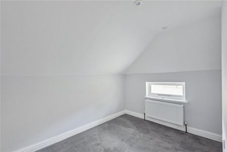 2 bedroom end of terrace house to rent - Photo 4