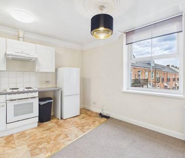1 bedroom apartment to rent - Photo 2