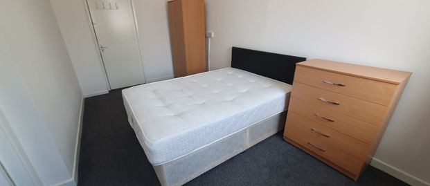 Flat 2, 18 Mundy Place, Cathays, Cardiff, CF24 4BZ - Photo 1