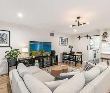 Prime Front Positioned Townhouse - Photo 3