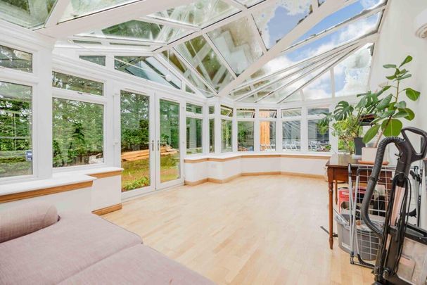 5 bedroom detached house to rent - Photo 1