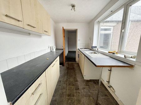 2 bed upper flat to rent in NE63 - Photo 4