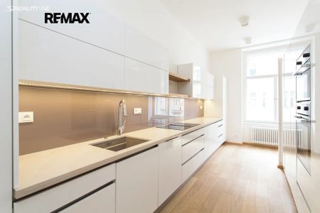 Pronájem bytu 4+kk 164 m² - Фото 4