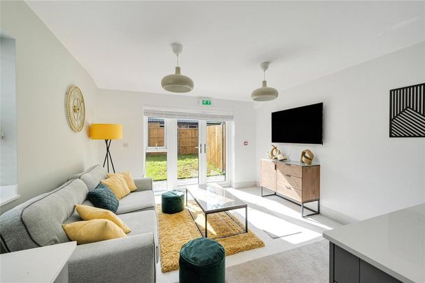 1 bedroom in a house share to rent - Photo 1