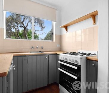 Studio with Access to Communal Pool - Photo 2