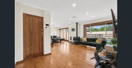 Spacious Family Home in a Quiet Convenient Location - Photo 2