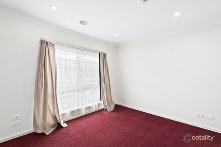 4 Bedroom Family Home in Tarneit - Photo 3