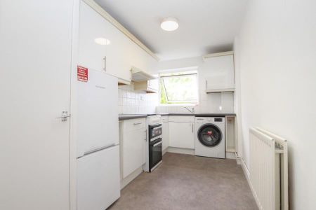 1 bedroom flat to rent - Photo 5