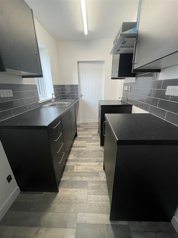 3 bed detached to rent on Ilkeston, Buller Street, DE7 - Photo 5