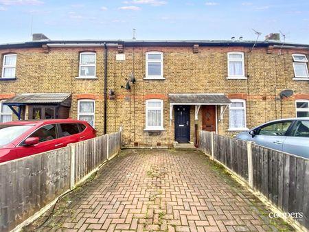 New Road, Uxbridge, UB8 - Photo 4