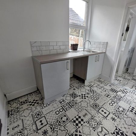 3 bedroom House To Let - Photo 4