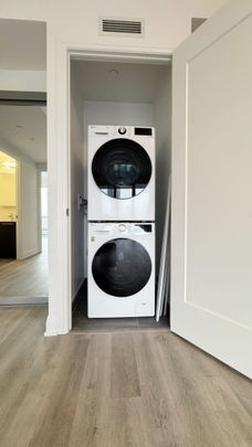 For Lease - 65 Broadway Avenue Unit# 1011, Toronto, Ontario - Photo 1