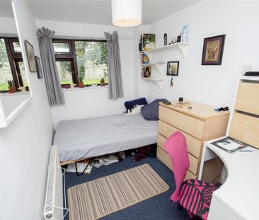5 bedroom house to rent - Photo 2
