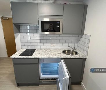 Studio to rent - Photo 4