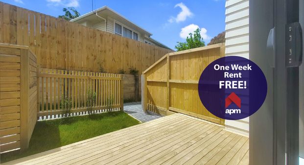 Te Atatu Townhouse! - Photo 1