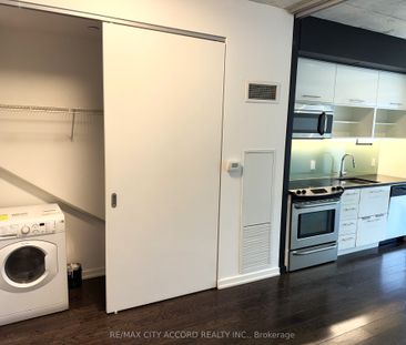 River City I Lofts 47 , #550 - Photo 1