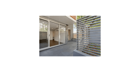 STUNNING CONTEMPORARY LIVING - Photo 4