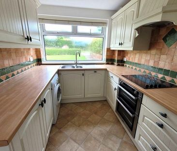 2 bedroom maisonette to rent - Photo 1