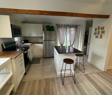 For Lease - 895 Maplewood Drive, Innisfil, Ontario - Photo 3