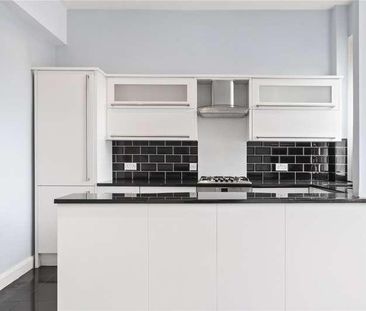 Severus Road, London, SW11 - Photo 3