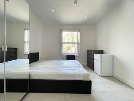1 bedroom house of multiple occupation to rent - Photo 4