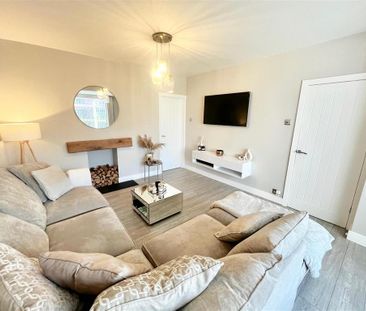 2 bedroom semi-detached house to rent - Photo 2