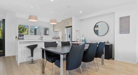 76 Hobsonville Point Road, Hobsonville - Photo 3